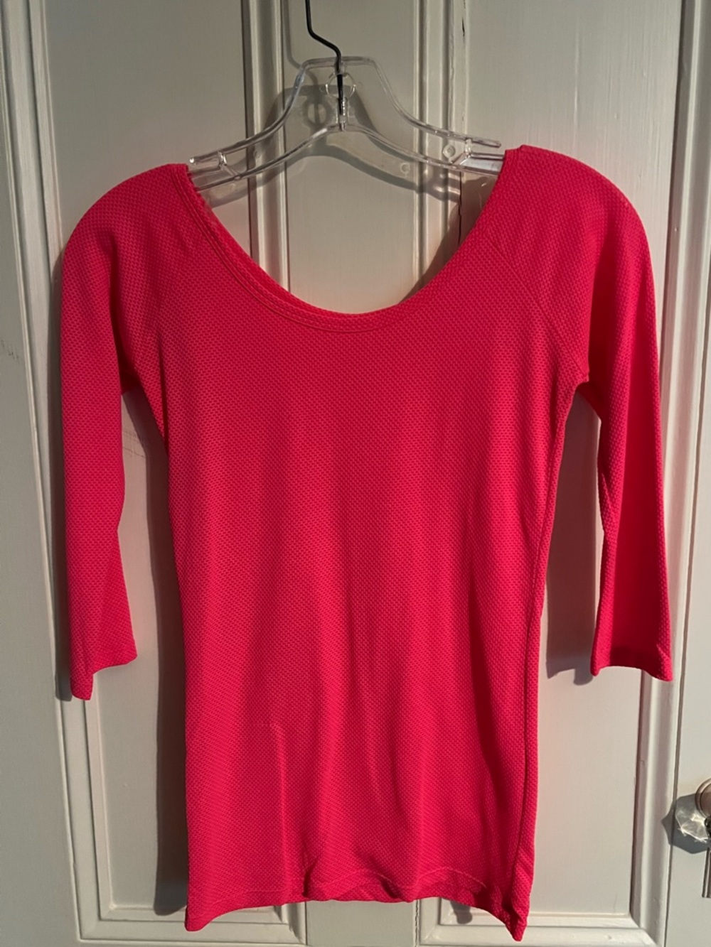 Repetto (Paris) Bright Pink/Coral Scoop Neck Three-Quarter Sleeve Top